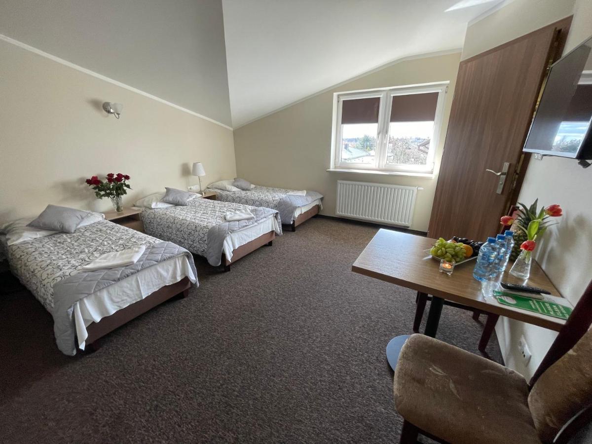 Hotelik Gold Raszyn Exterior photo